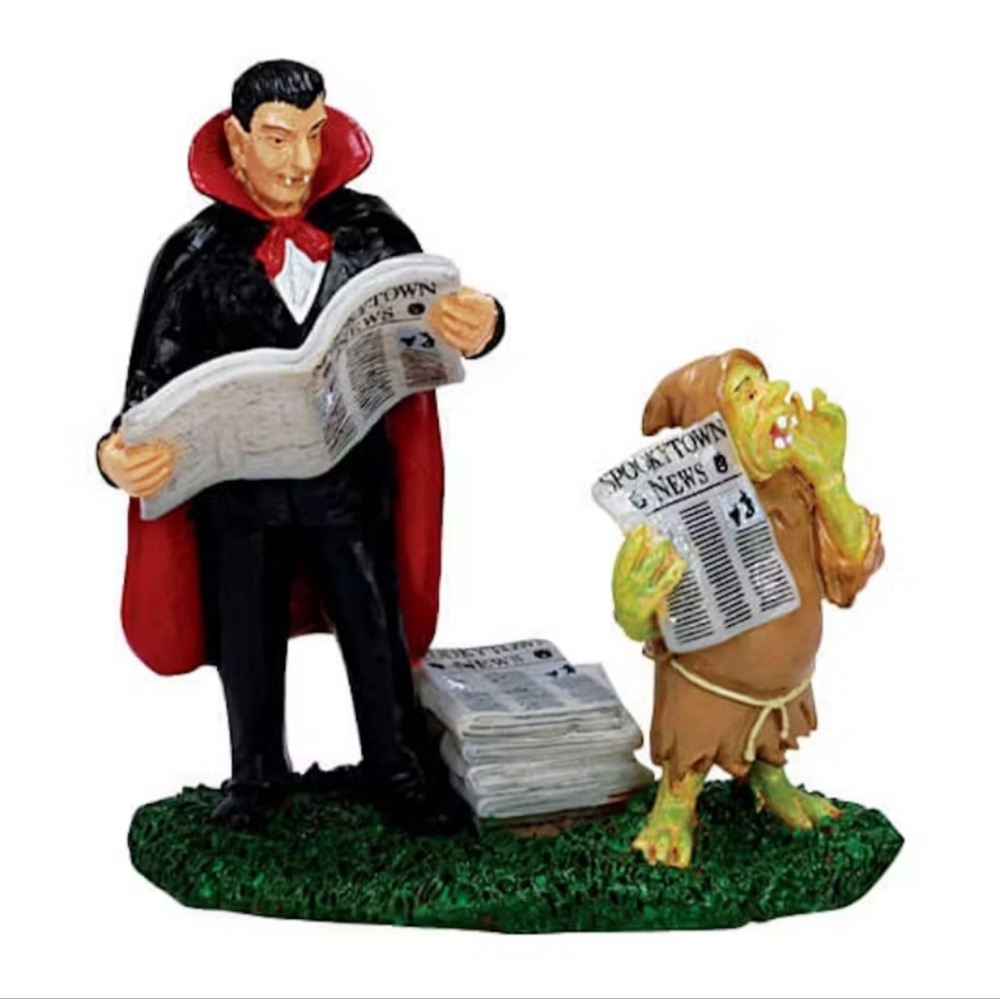 New Retired 2007 LEMAX Halloween Spooky Town "Vampire" Halloween Edition